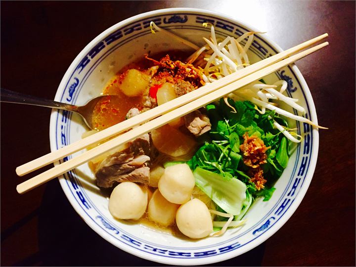 Thailändische Nudelsuppe